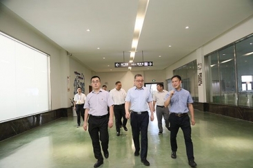 国家发改委环资司副司长任献光一行莅临鼎天调研