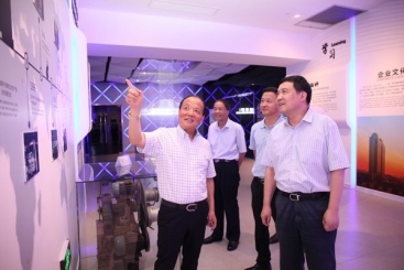 浙江省人大常委会副主任李卫宁到鼎天调研