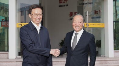 2020年11月，时任中共中央政治局常委、国务院副总理韩正，视察鼎天九江公司。韩正赞扬鼎天是好项目、好产品、好工厂，希望鼎天围绕新技术新材料拓展产业链，提高核心竞争力，实现集约发展。